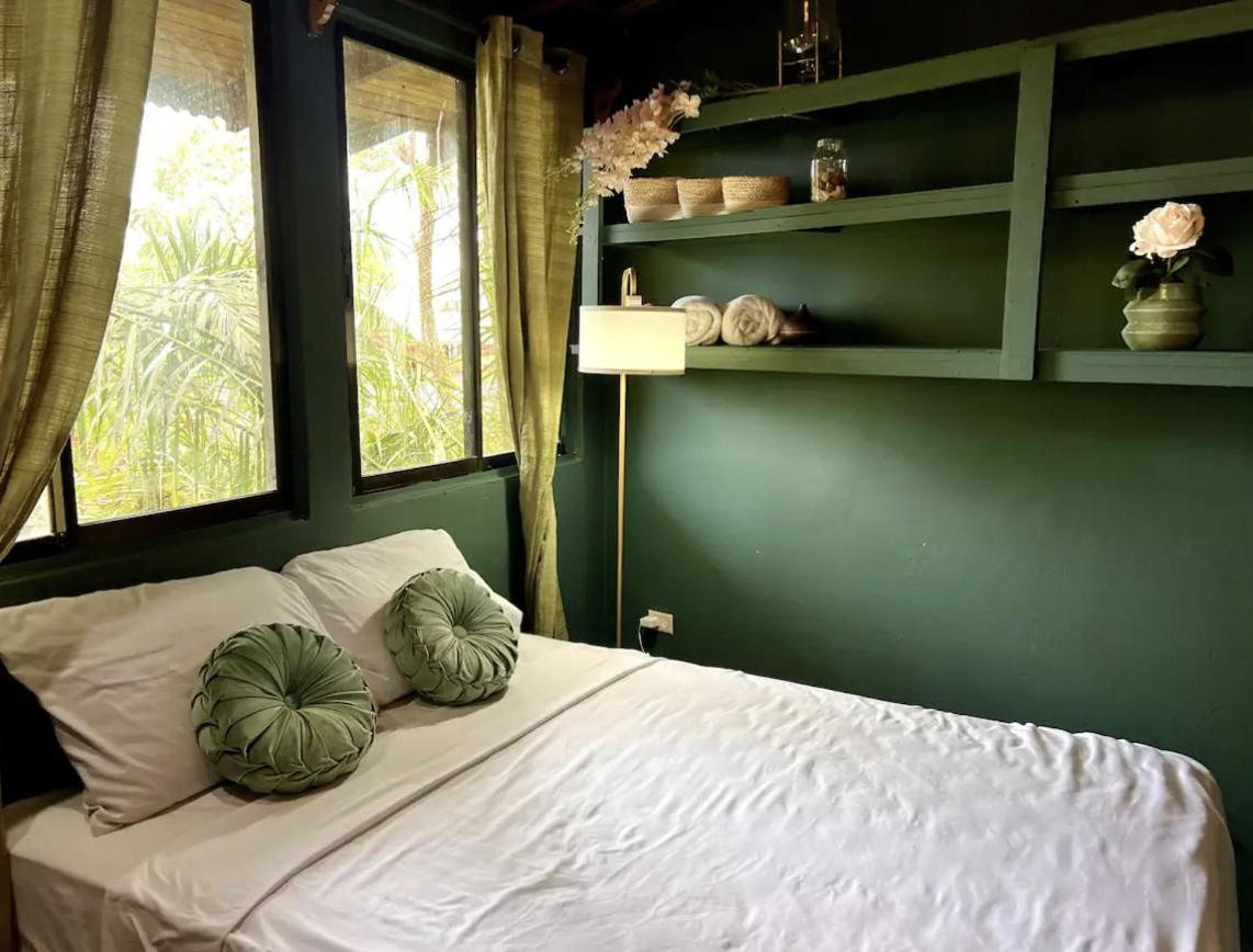קפוס Beautiful Rustic Treehouse Hotel Manuel Antonio מראה חיצוני תמונה